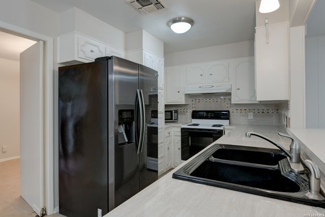 11519 Whisper Moss St, San Antonio, TX 78230