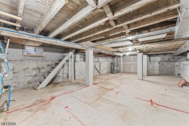 101 Lafayette St, Paterson City, NJ 07501