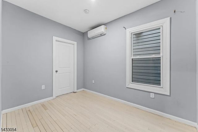 101 Lafayette St, Paterson City, NJ 07501