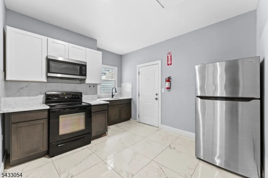 101 Lafayette St, Paterson City, NJ 07501 — photo 3