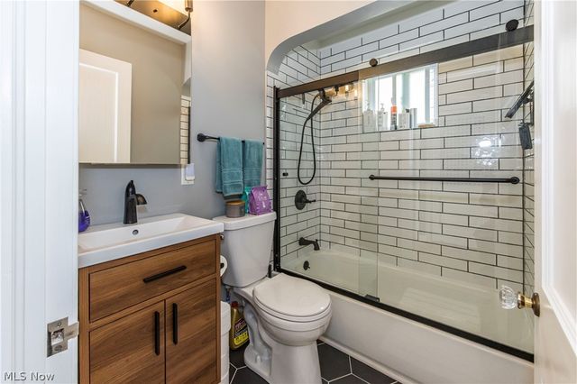 4425 W 10th Street, Cleveland, OH 44109