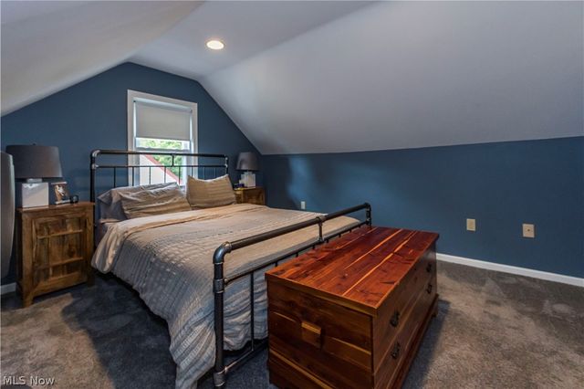 4425 W 10th Street, Cleveland, OH 44109