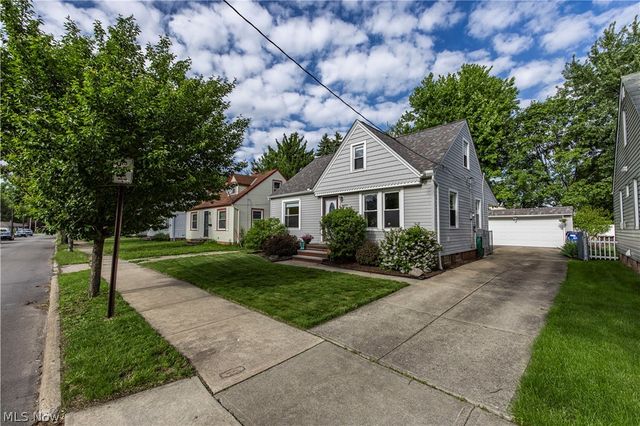 4425 W 10th Street, Cleveland, OH 44109