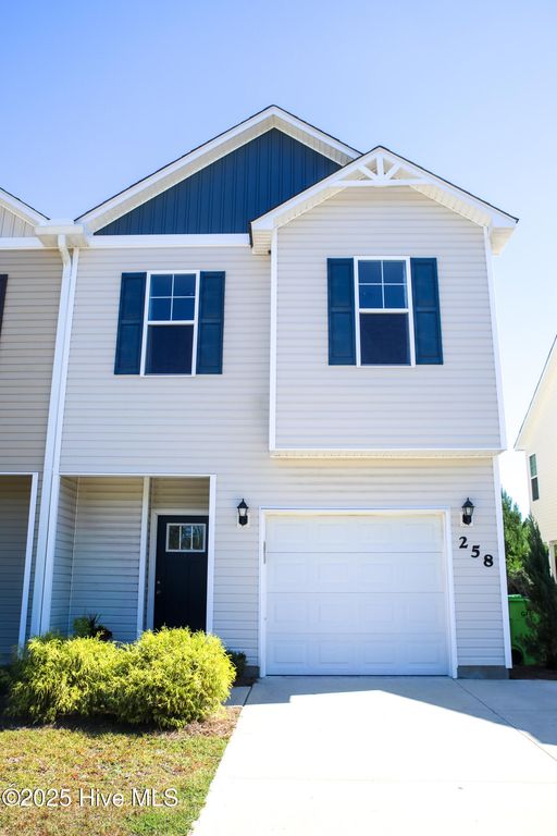 258 Currituck Drive, Holly Ridge, NC 28445