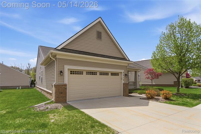 2213 Bridge Water 1, Oxford Charter Township, MI 48371