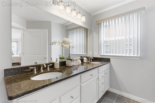 2213 Bridge Water 1, Oxford Charter Township, MI 48371