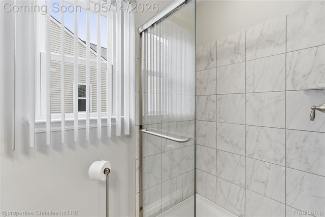 2213 Bridge Water 1, Oxford Charter Township, MI 48371