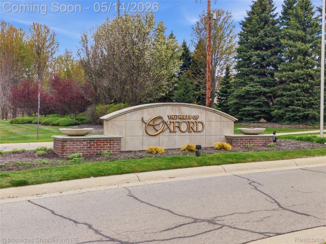 2213 Bridge Water 1, Oxford Charter Township, MI 48371