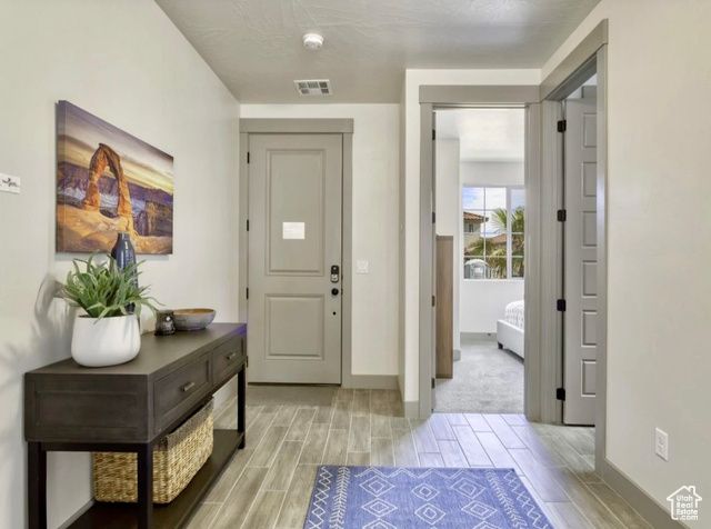 2323 E ESCONDIDO DR, Washington, UT 84780