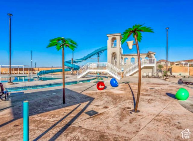 2323 E ESCONDIDO DR, Washington, UT 84780