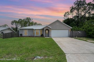 507 Giovanni Road NW, Palm Bay, FL 32907