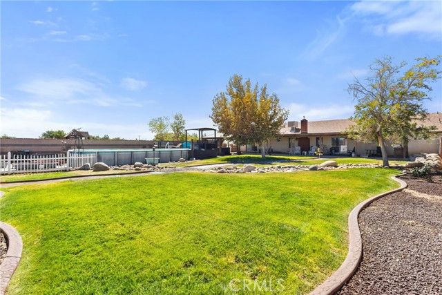 8727 W Avenue E12, Lancaster, CA 93536