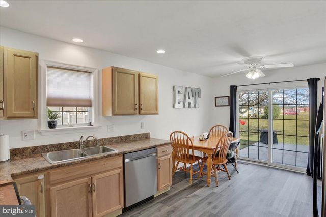 24 WARWICK CIRCLE, Mechanicsburg, PA 17050