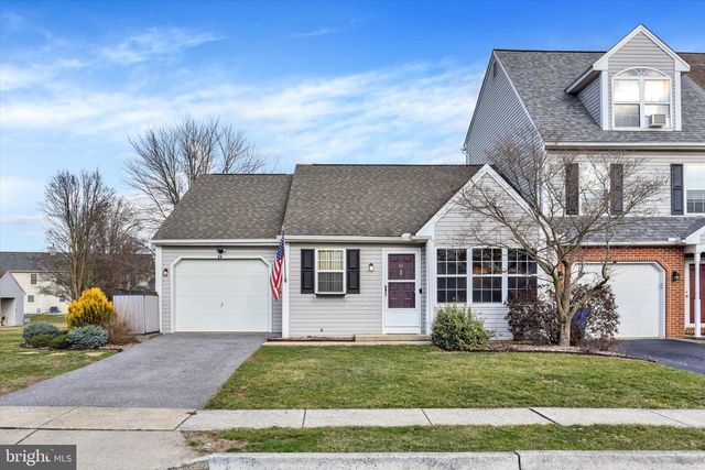24 WARWICK CIRCLE, Mechanicsburg, PA 17050