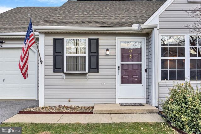 24 WARWICK CIRCLE, Mechanicsburg, PA 17050