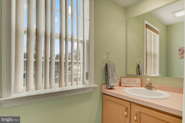 24 WARWICK CIRCLE, Mechanicsburg, PA 17050