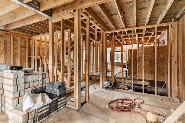 1009 5th Avenue SW, Puyallup, WA 98371