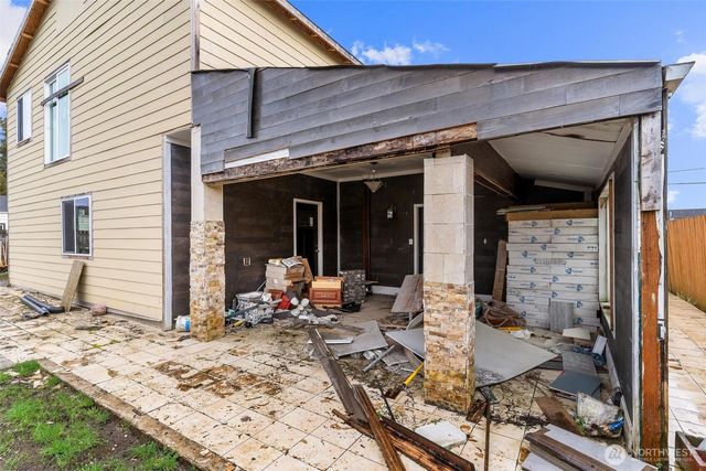 1009 5th Avenue SW, Puyallup, WA 98371