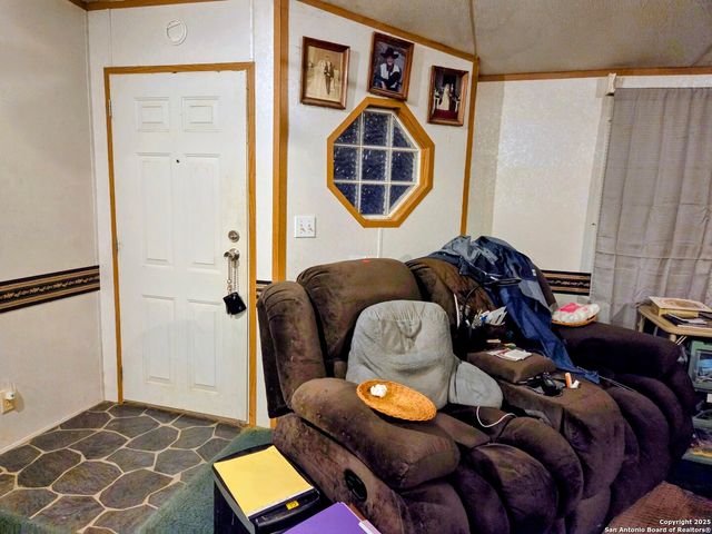 116 Pecan, Mcqueeney, TX 78123