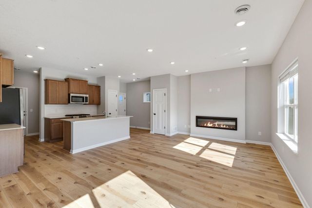 1540 Trellis Lane, West Saint Paul, MN 55118