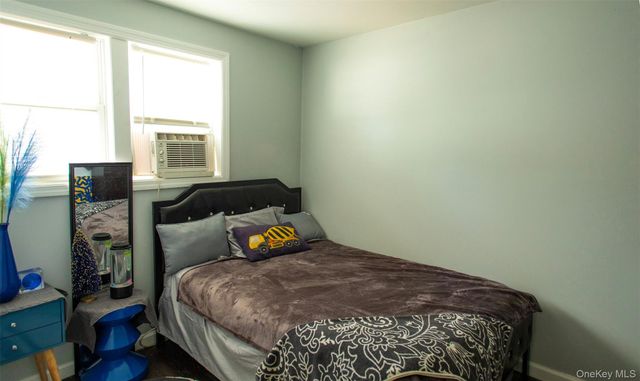 8 Brightside Avenue, Central Islip, NY 11722