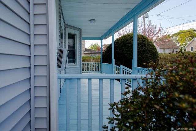 8 Brightside Avenue, Central Islip, NY 11722