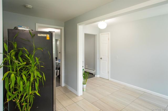 8 Brightside Avenue, Central Islip, NY 11722