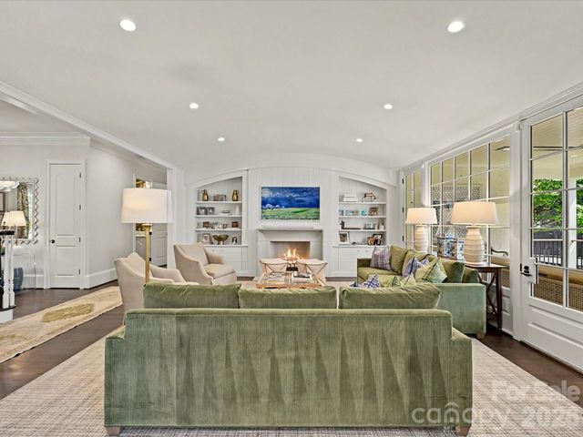 1948 Maryland Avenue, Charlotte, NC 28209