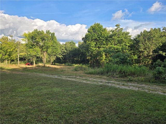 14477 Hazel Valley Road, Fayetteville, AR 72701