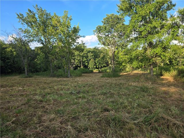 14477 Hazel Valley Road, Fayetteville, AR 72701