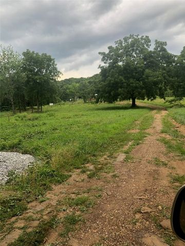 14477 Hazel Valley Road, Fayetteville, AR 72701