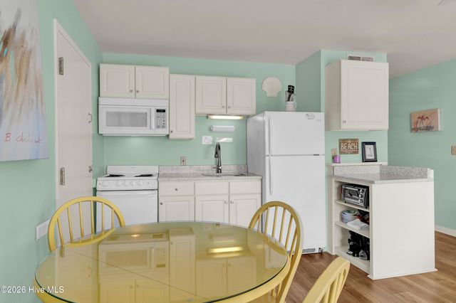 15 Nathan Avenue 103, Wrightsville Beach, NC 28480