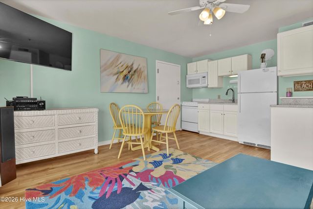 15 Nathan Avenue 103, Wrightsville Beach, NC 28480