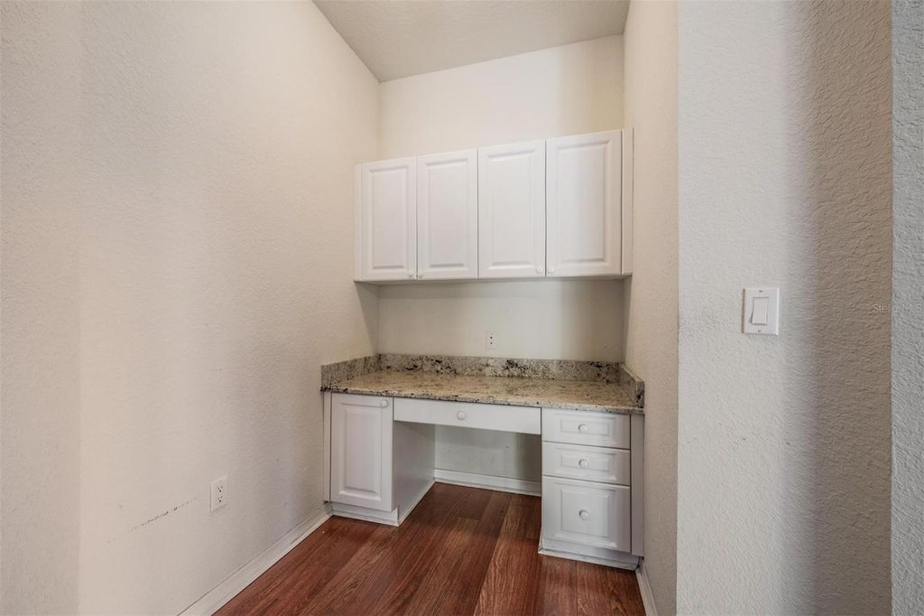 Image 18 of property listing at 12752 ASTON CREEK DRIVE, Tampa, FL 33626
