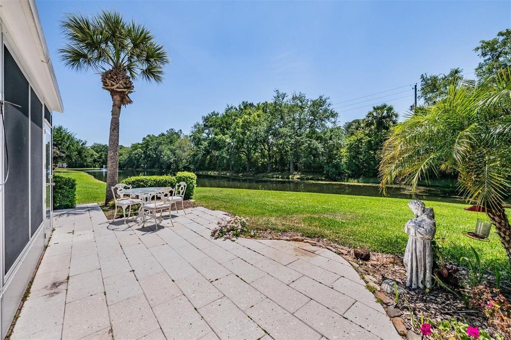 Image 36 of property listing at 12752 ASTON CREEK DRIVE, Tampa, FL 33626