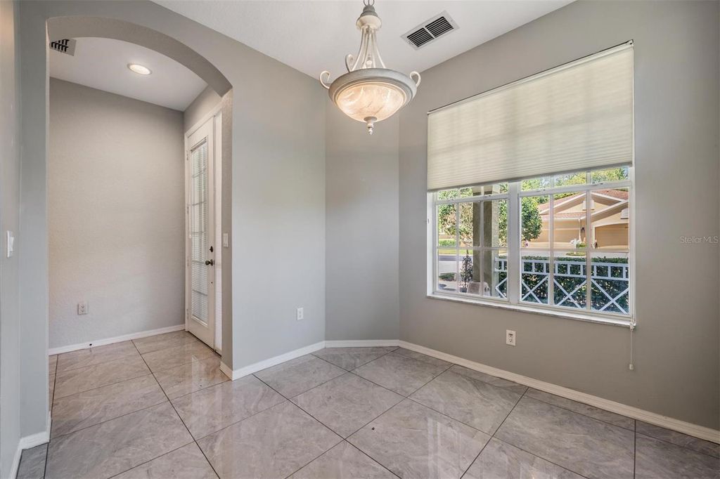 Image 5 of property listing at 12752 ASTON CREEK DRIVE, Tampa, FL 33626