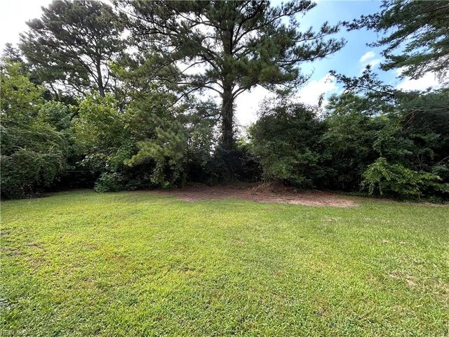 3210 Hornsea RD, Chesapeake, VA 23325