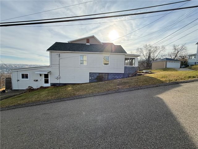 1101 Lysle Ave, Port Vue, PA 15133