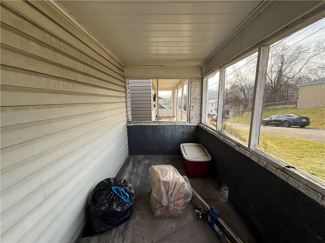 1101 Lysle Ave, Port Vue, PA 15133