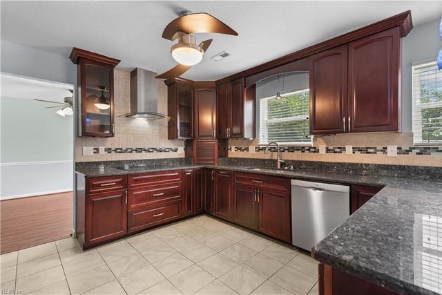 109 Walking Path CT, South Mills, NC 27976