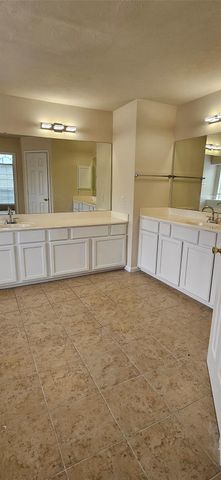 2519 Pine Shadows Drive, Sugar Land, TX 77479