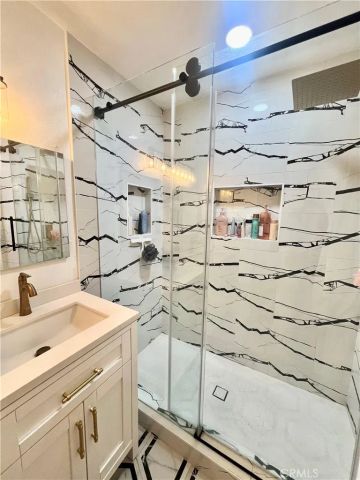 204 Greenmoor, Irvine, CA 92614