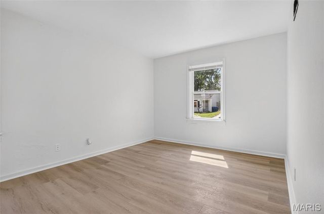 346 Mueller Avenue, Ferguson, MO 63135
