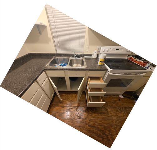 7113 Comstock CV left A, Lago Vista, TX 78645