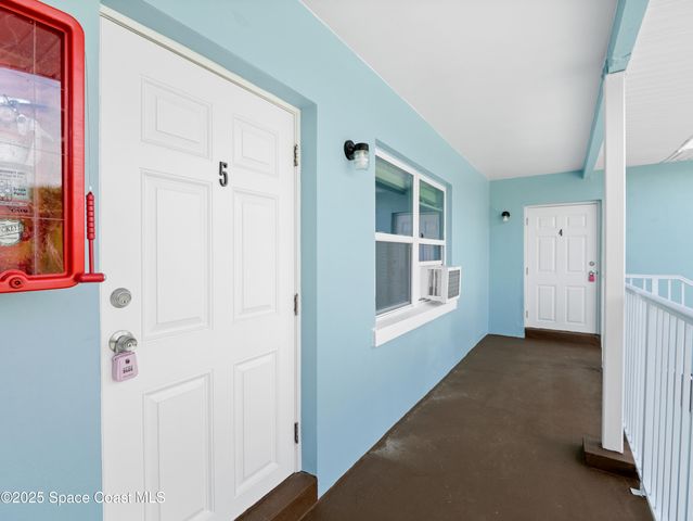 101 Deland Avenue 5, Indialantic, FL 32903