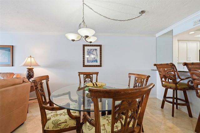 8977 MIDNIGHT PASS ROAD 519, Sarasota, FL 34242