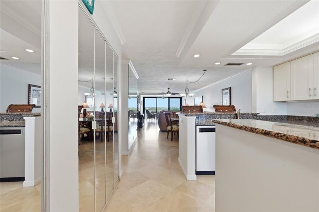 8977 MIDNIGHT PASS ROAD 519, Sarasota, FL 34242
