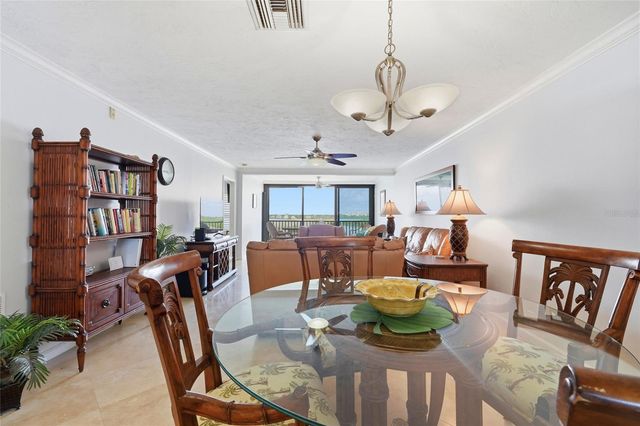 8977 MIDNIGHT PASS ROAD 519, Sarasota, FL 34242