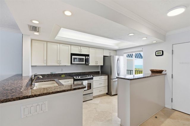 8977 MIDNIGHT PASS ROAD 519, Sarasota, FL 34242