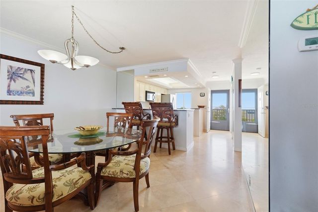 8977 MIDNIGHT PASS ROAD 519, Sarasota, FL 34242